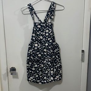 Black white yellow daisy design dress